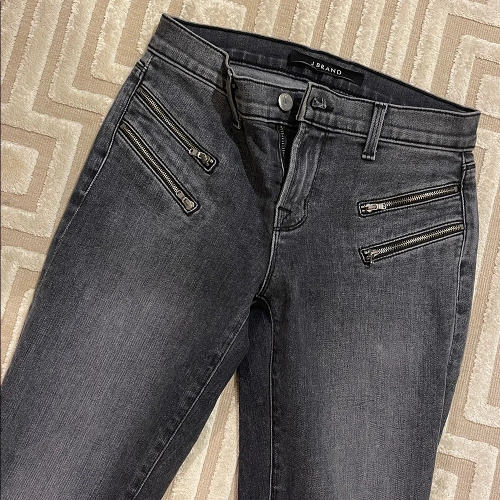 J BRAND GRAY JEANS